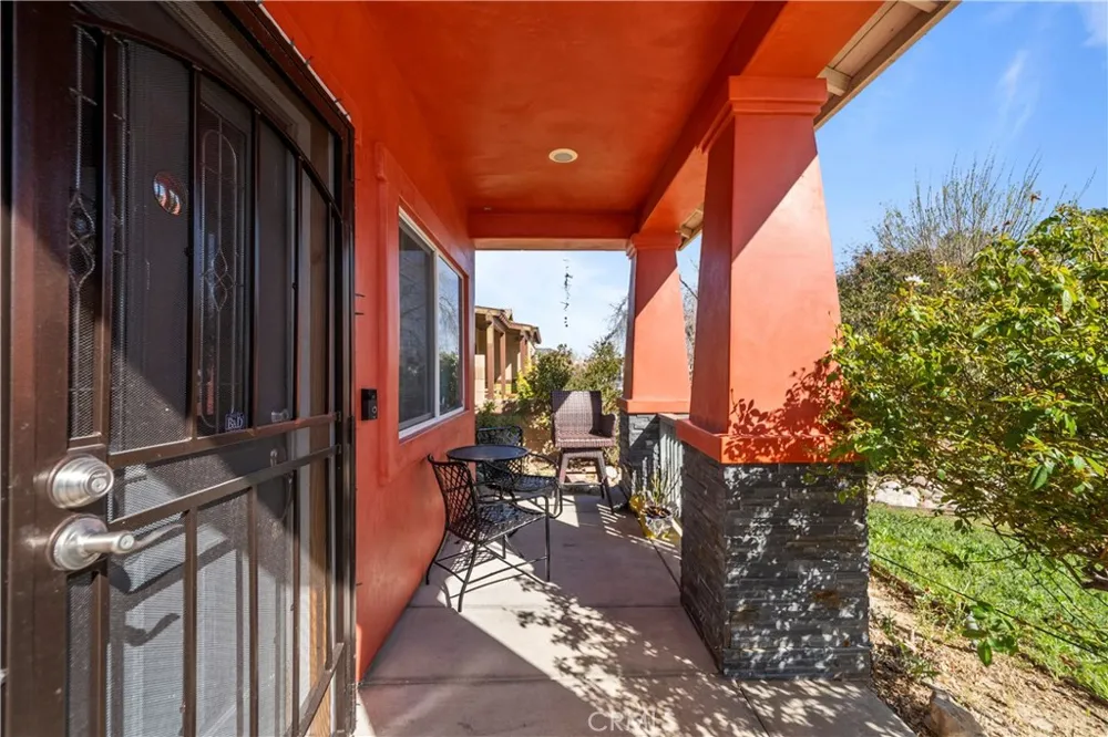 1329 W Ave I Lancaster, CA 93534