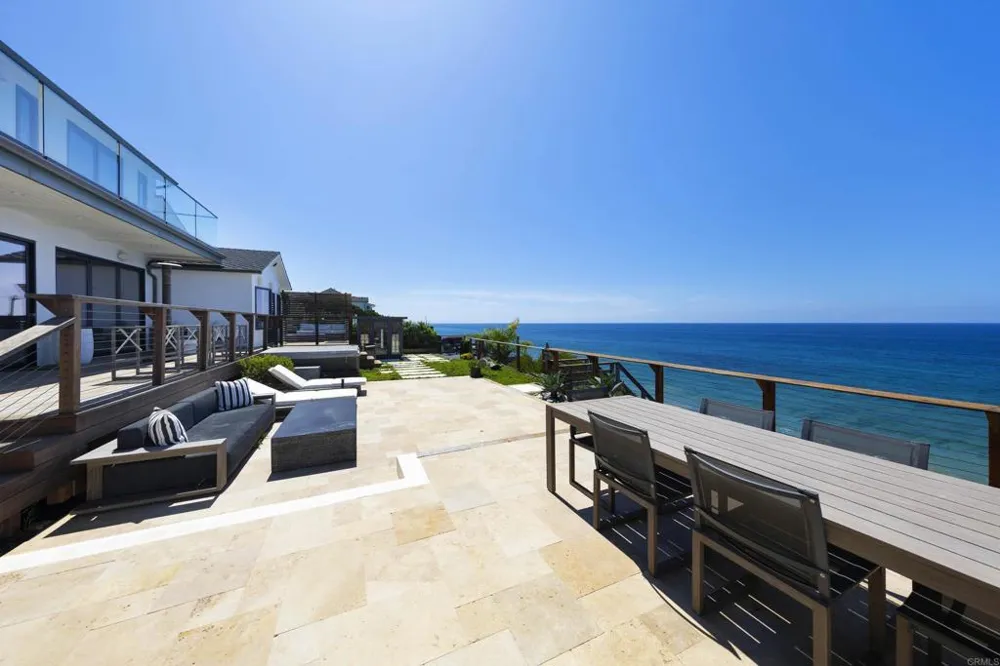 1472 NEPTUNE AVENUE Encinitas, CA 92024