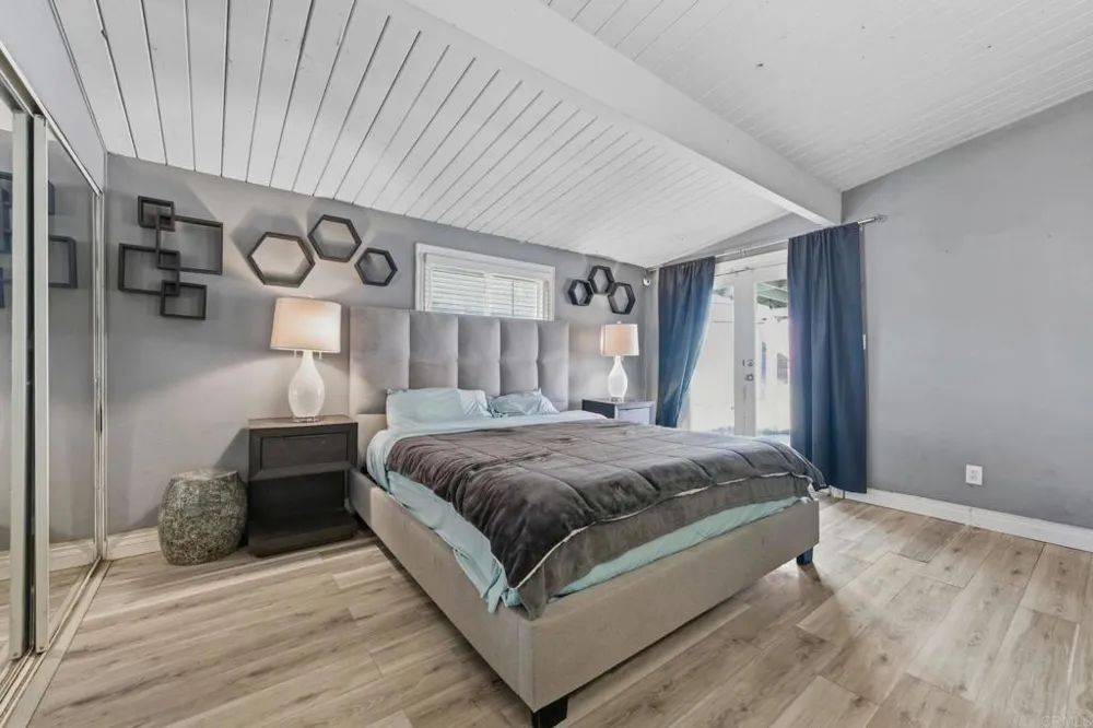 9838 Ivanho Street Spring Valley, CA 91977
