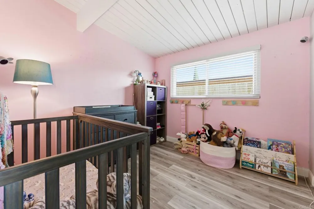 9838 Ivanho Street Spring Valley, CA 91977
