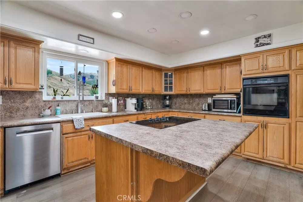 11111 Spanish Hills Corona, CA 92883