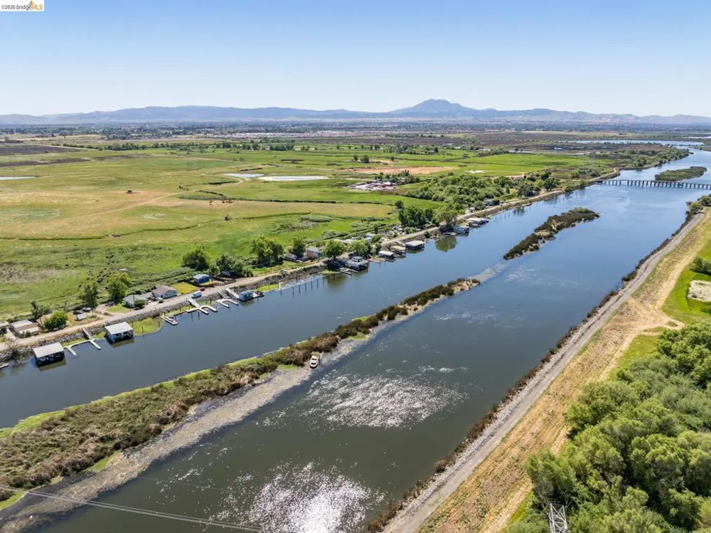 2400 Dutch Slough Rd. Oakley, CA 94561