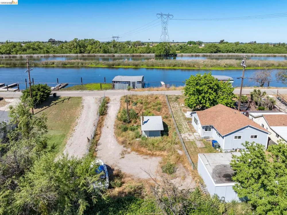 2400 Dutch Slough Rd. Oakley, CA 94561