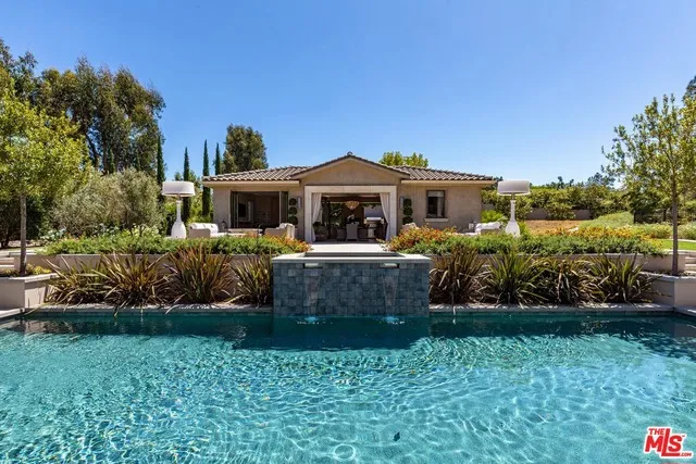 1209 Via Aracena Camarillo, CA 93010