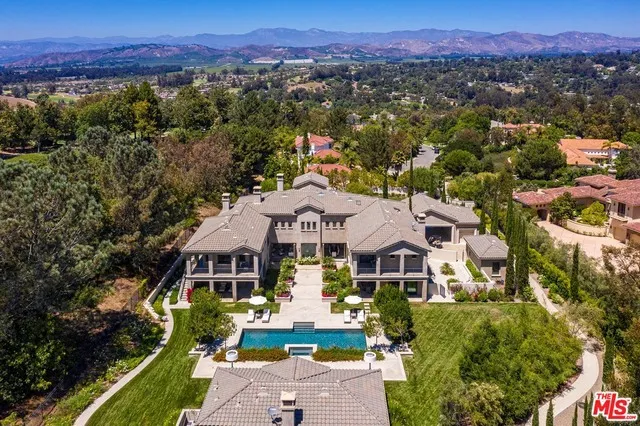 1209 Via Aracena Camarillo, CA 93010