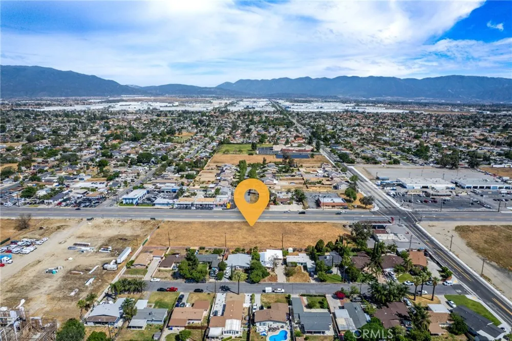 18045 Foothill Fontana, CA 92335