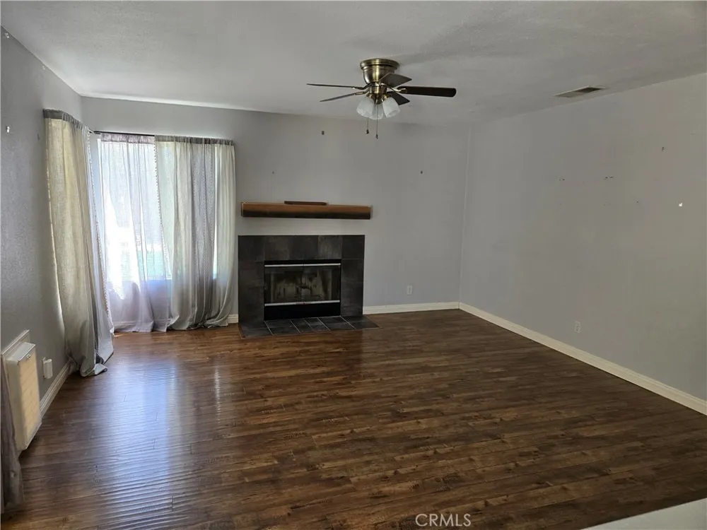 1249 Bradford Rosamond, CA 93560