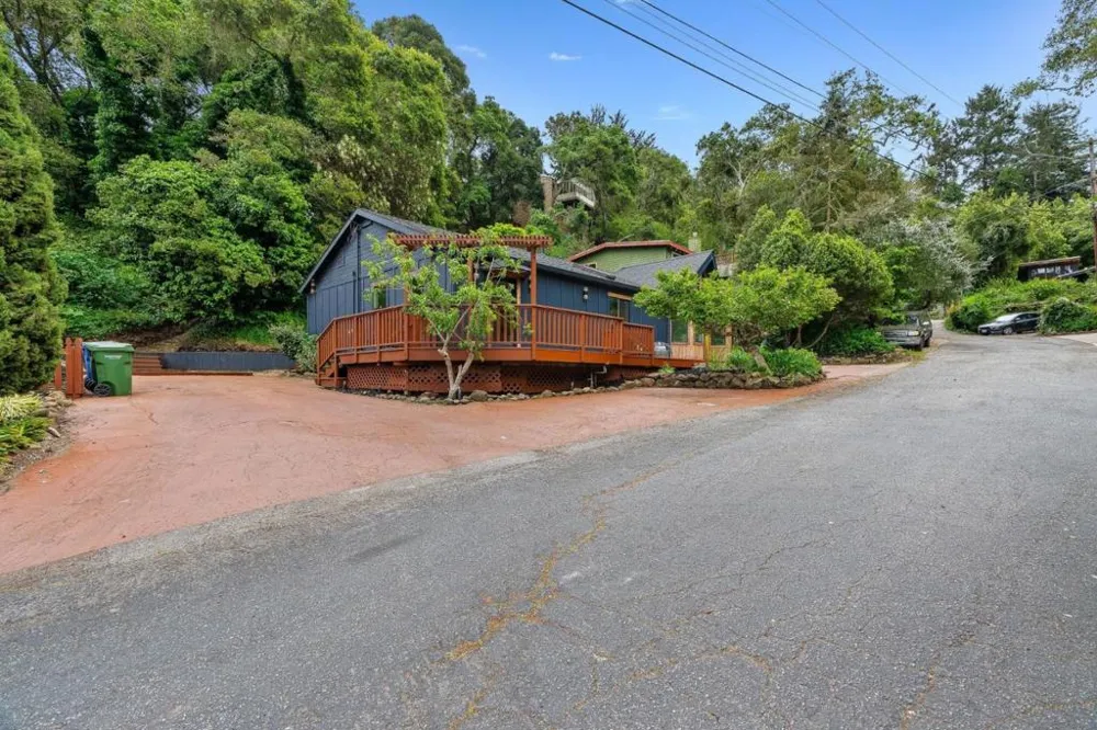 610 Nestora Avenue Aptos, CA 95003