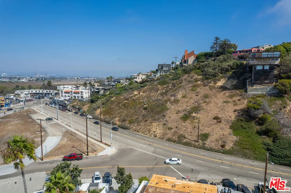 6916 Vista Del Mar Playa del Rey, CA 90293