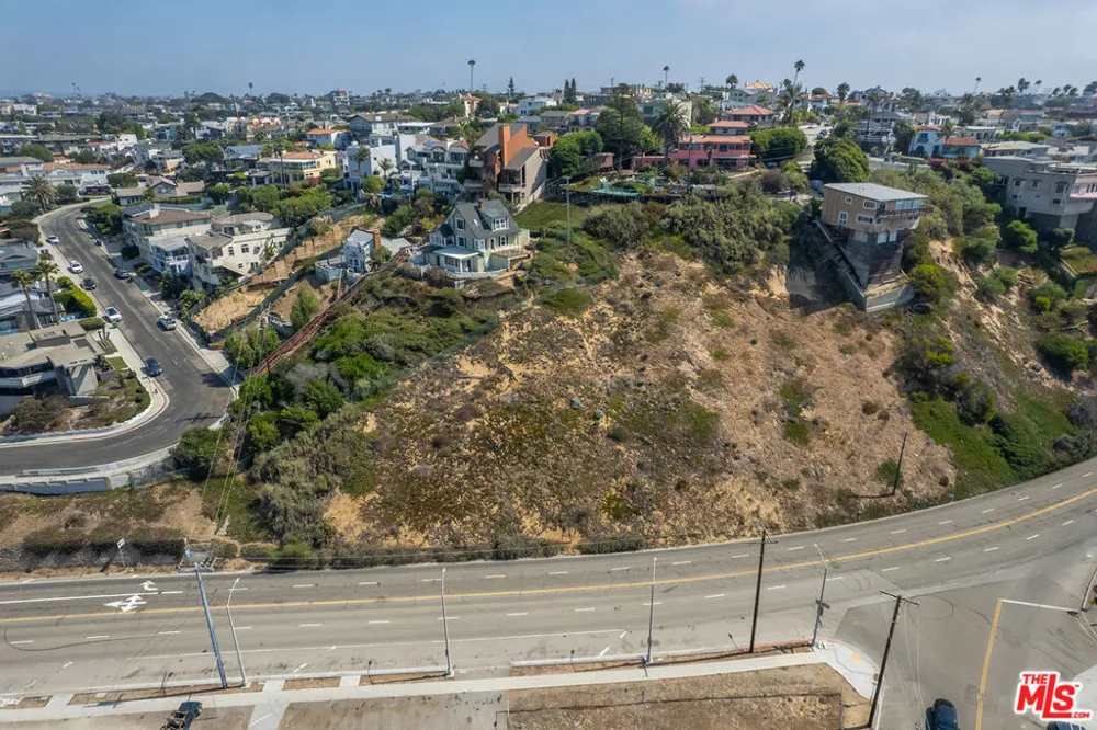 6916 Vista Del Mar Playa del Rey, CA 90293