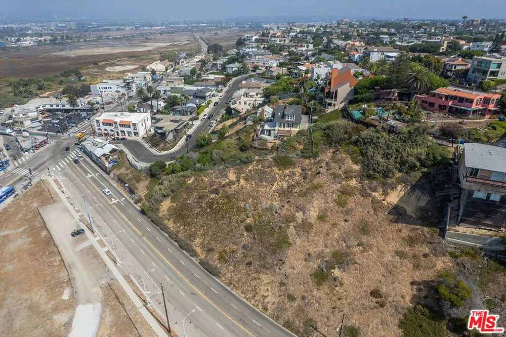 6916 Vista Del Mar Playa del Rey, CA 90293
