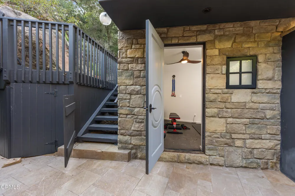 330 E Mountain Drive Montecito, CA 93108