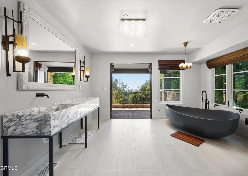 330 E Mountain Drive Montecito, CA 93108