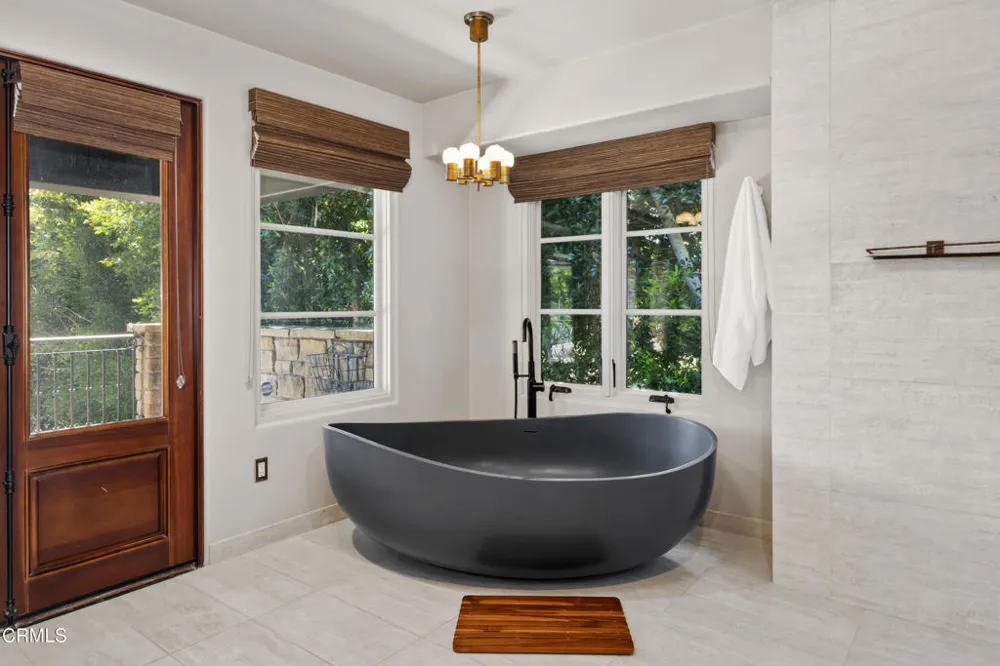 330 E Mountain Drive Montecito, CA 93108