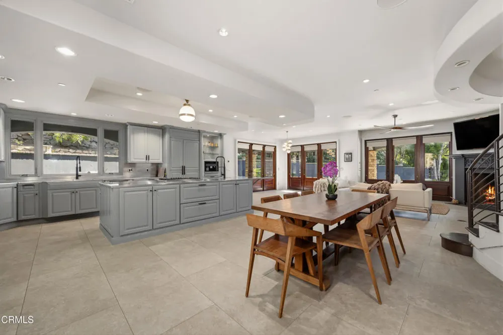 330 E Mountain Drive Montecito, CA 93108