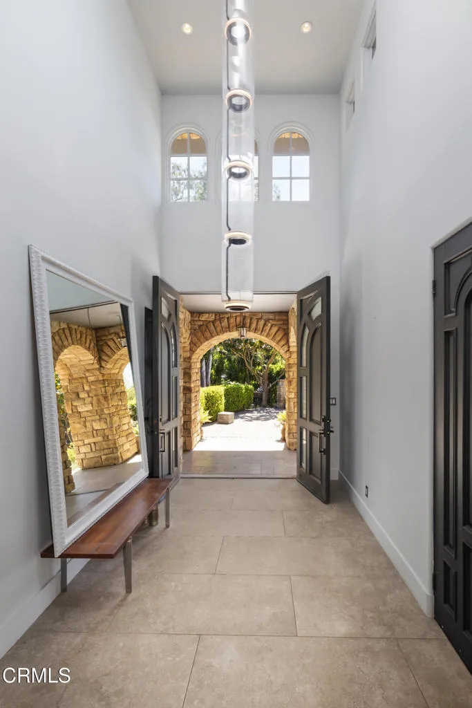 330 E Mountain Drive Montecito, CA 93108