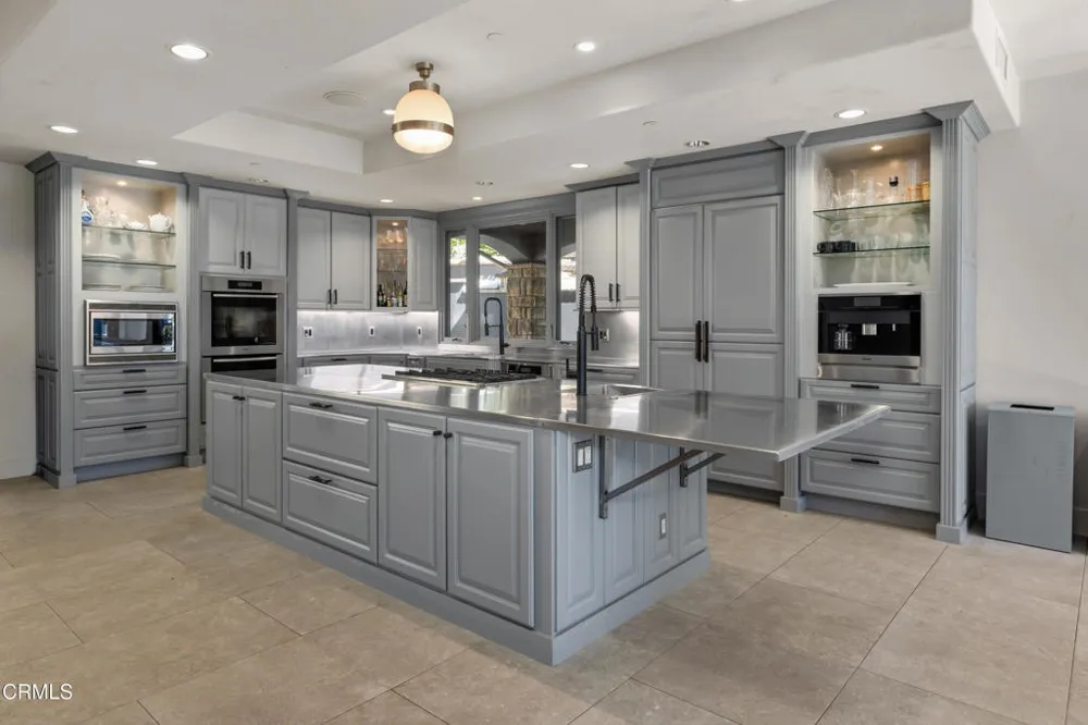 330 E Mountain Drive Montecito, CA 93108