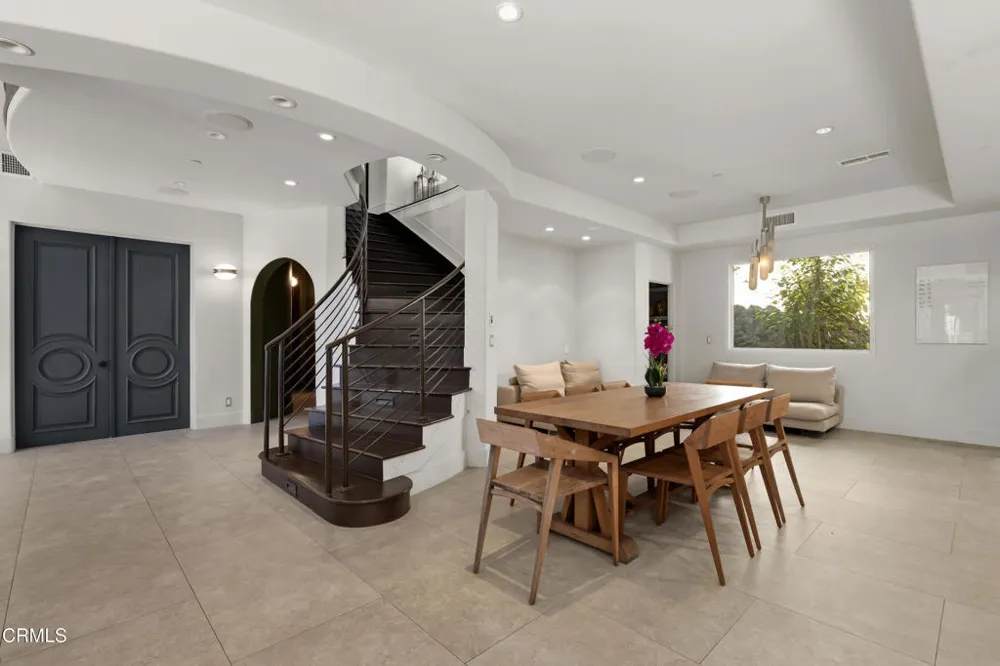 330 E Mountain Drive Montecito, CA 93108