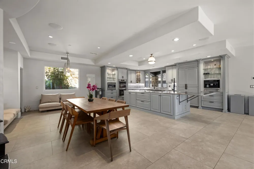 330 E Mountain Drive Montecito, CA 93108