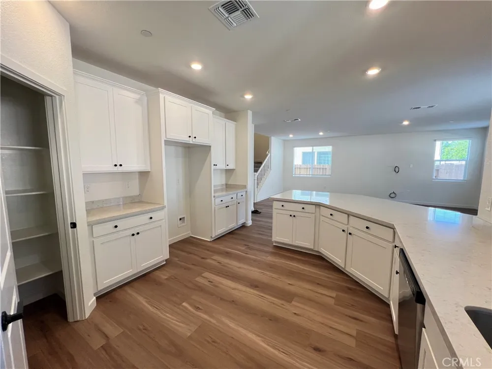 3421 Misty Lake Dr Antelope, CA 95843
