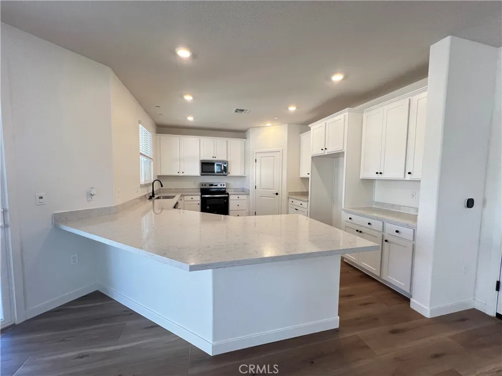 3421 Misty Lake Dr Antelope, CA 95843