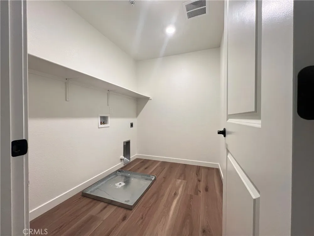 3421 Misty Lake Dr Antelope, CA 95843