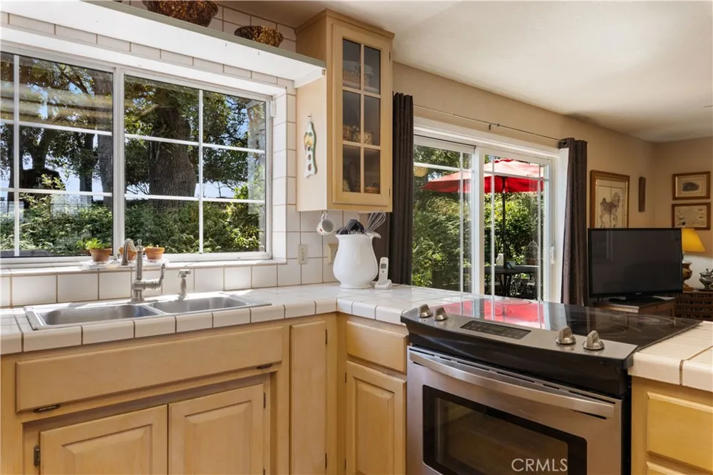 1940 Westlake Drive Kelseyville, CA 95451