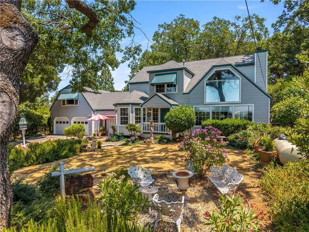 1940 Westlake Drive Kelseyville, CA 95451