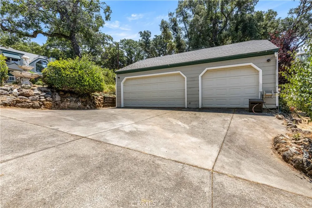 1940 Westlake Drive Kelseyville, CA 95451