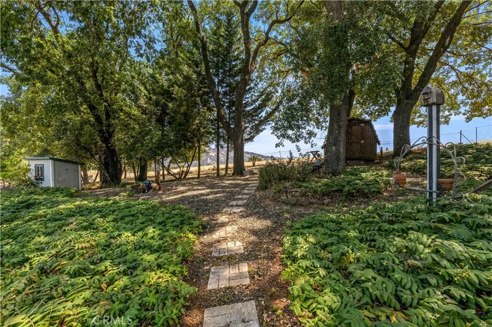 1940 Westlake Drive Kelseyville, CA 95451