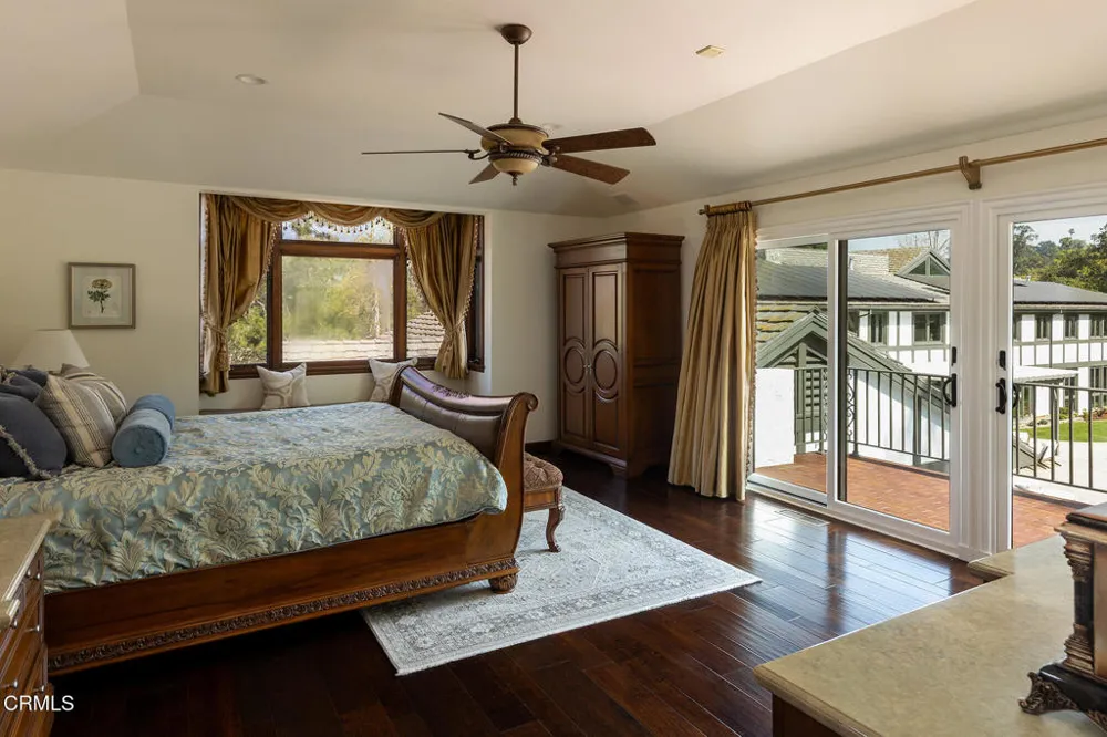 860 Flintridge Avenue La Canada Flintridge, CA 91011