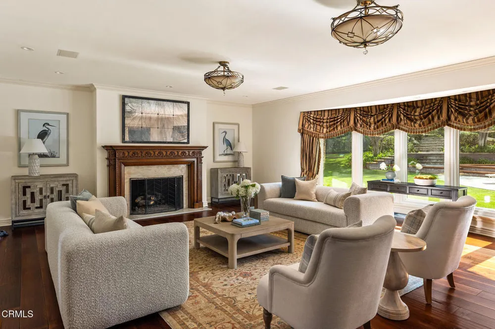 860 Flintridge Avenue La Canada Flintridge, CA 91011