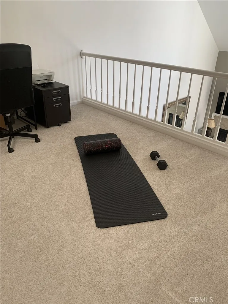 41 Fallingstar #28 Irvine, CA 92614