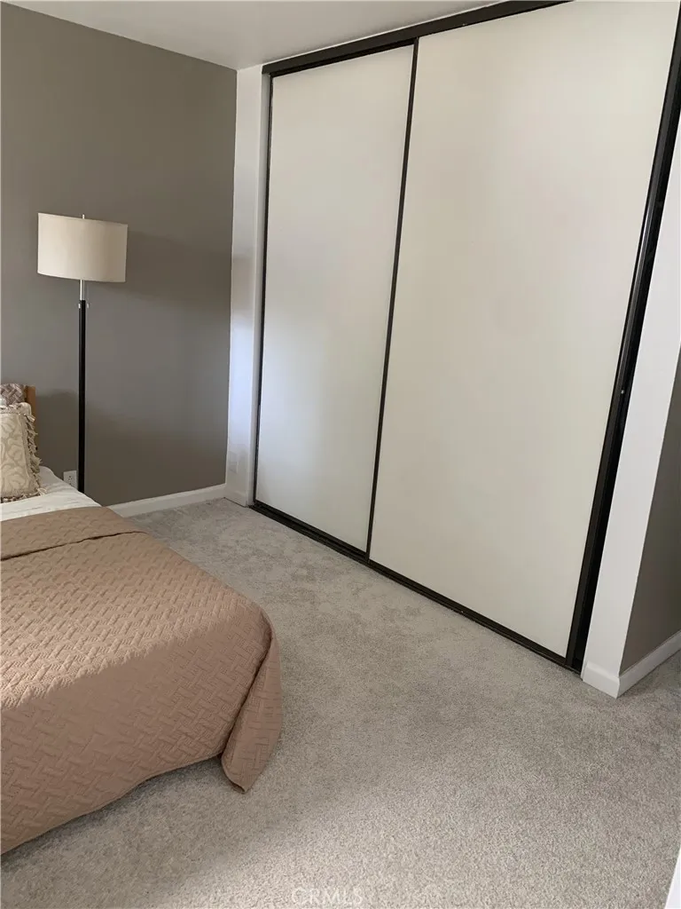 41 Fallingstar #28 Irvine, CA 92614