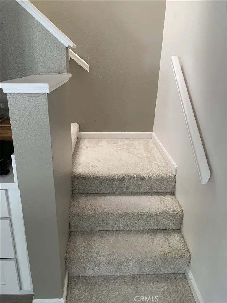 41 Fallingstar #28 Irvine, CA 92614