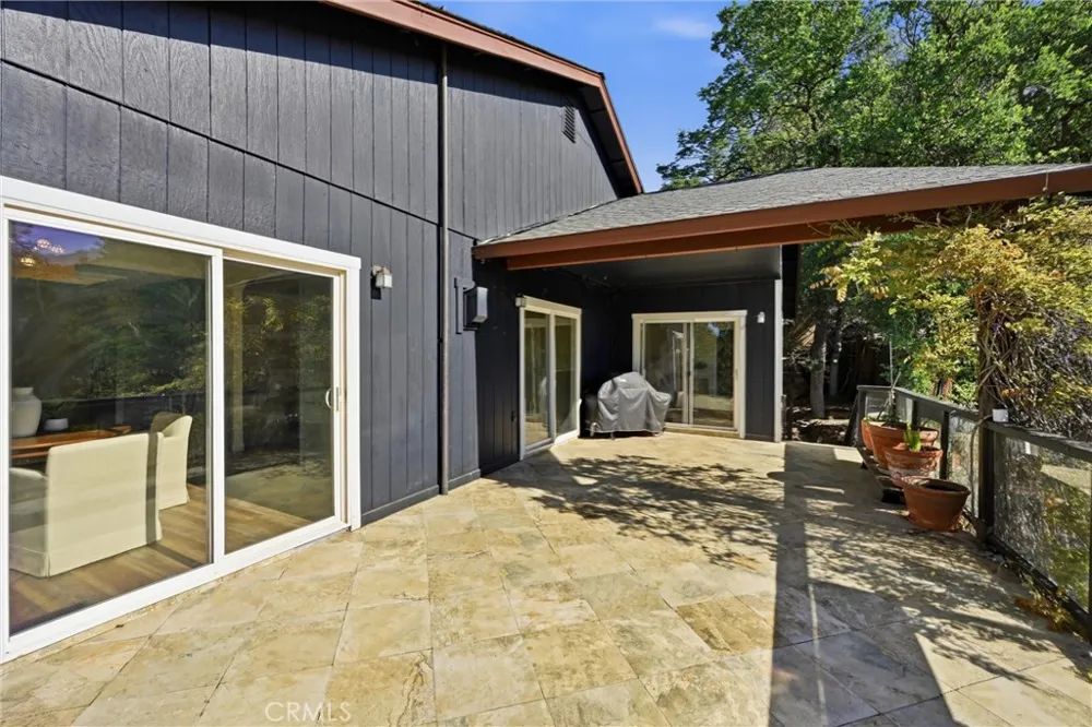 19345 Moon Ridge Hidden Valley Lake, CA 95467