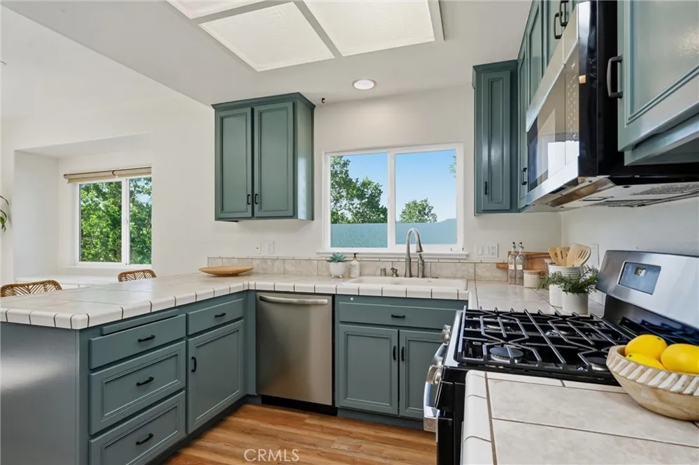 19345 Moon Ridge Hidden Valley Lake, CA 95467