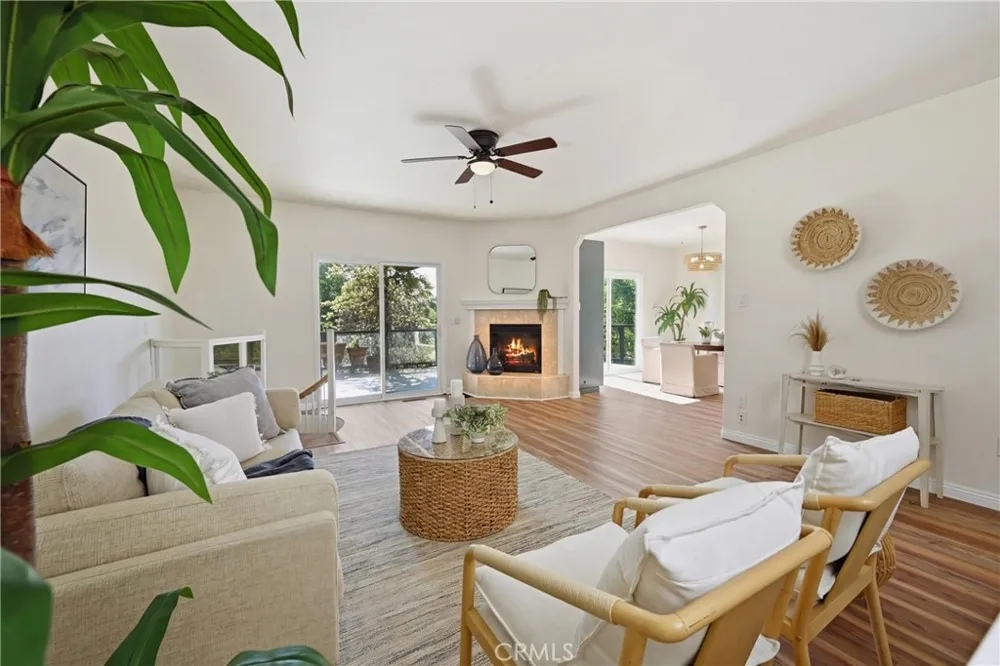 19345 Moon Ridge Hidden Valley Lake, CA 95467