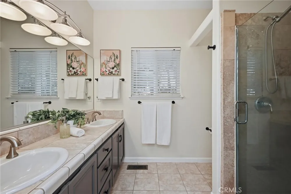 19345 Moon Ridge Hidden Valley Lake, CA 95467