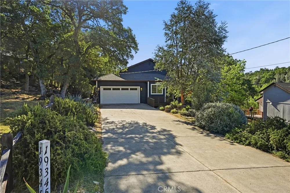 19345 Moon Ridge Hidden Valley Lake, CA 95467