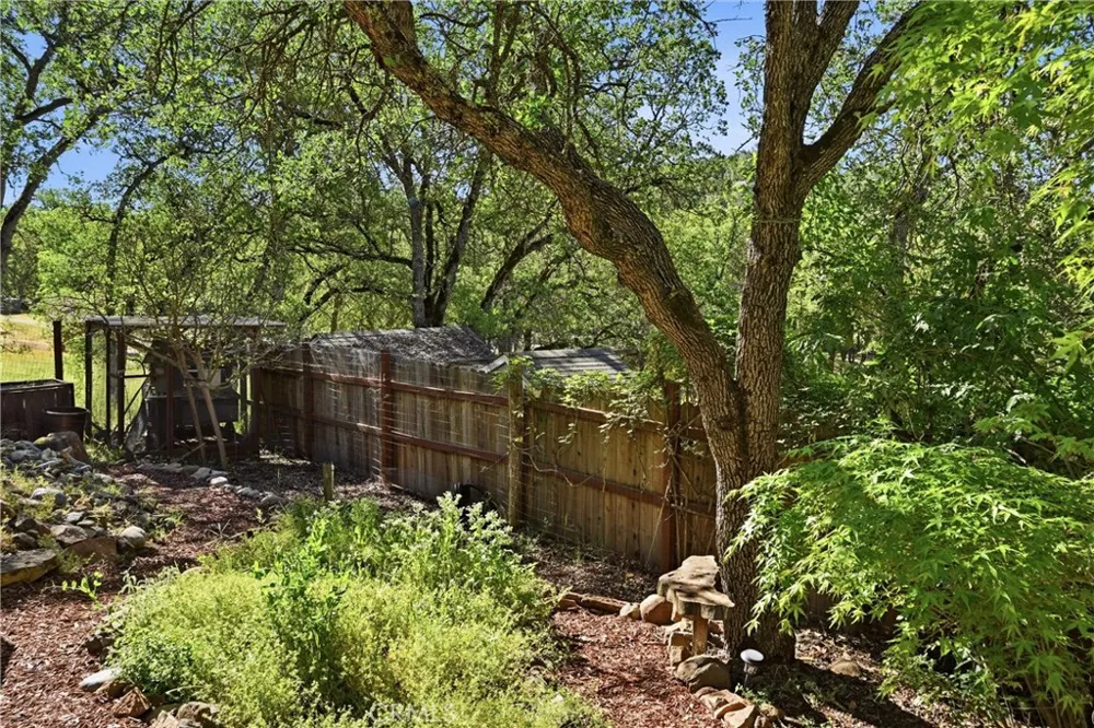 19345 Moon Ridge Hidden Valley Lake, CA 95467