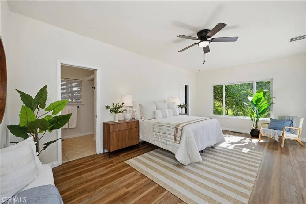 19345 Moon Ridge Hidden Valley Lake, CA 95467