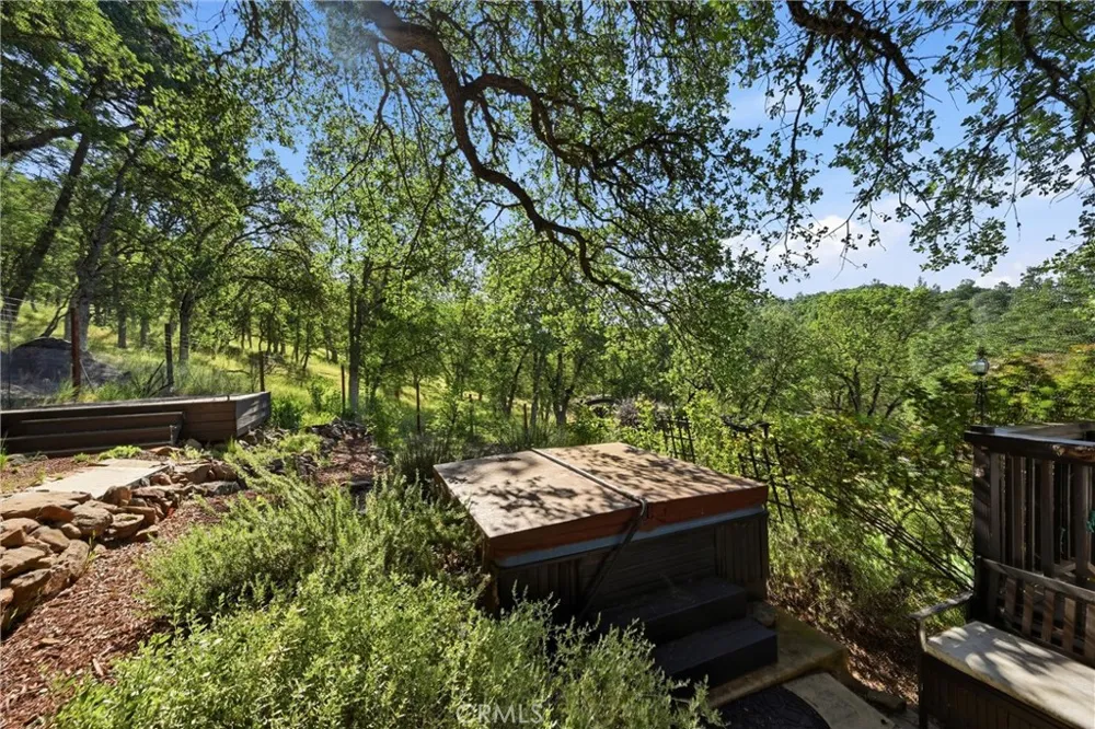 19345 Moon Ridge Hidden Valley Lake, CA 95467