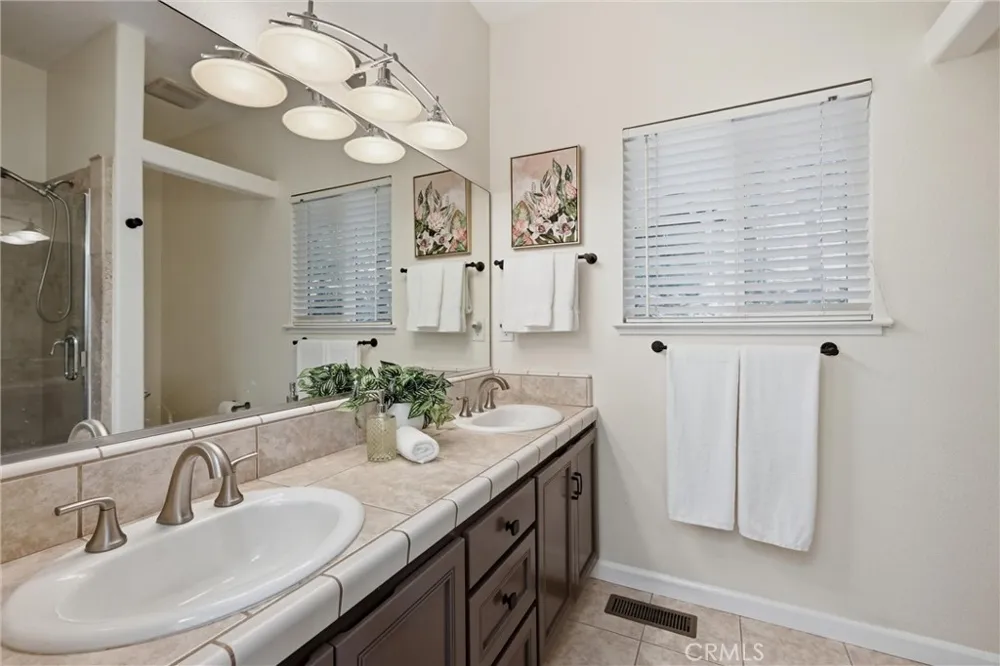 19345 Moon Ridge Hidden Valley Lake, CA 95467