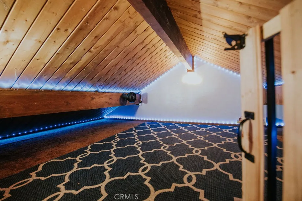 2352 Pine Drive Arrowbear, CA 92382