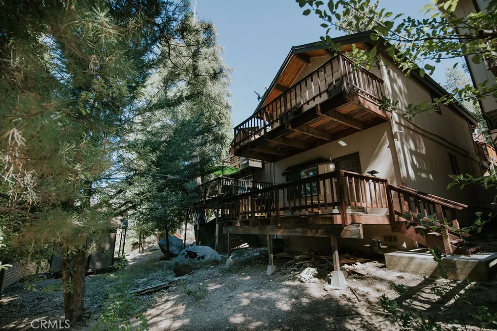 2352 Pine Drive Arrowbear, CA 92382