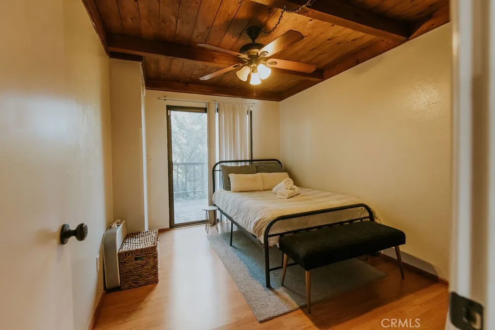 2352 Pine Drive Arrowbear, CA 92382