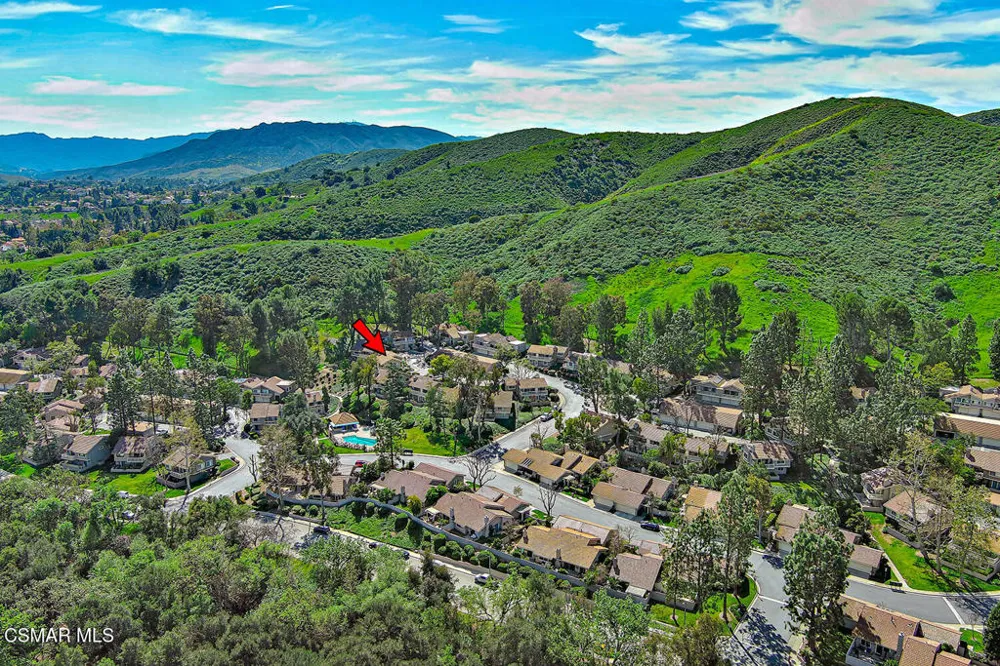 576 Calle De Las Ovejas Oak Park, CA 91377