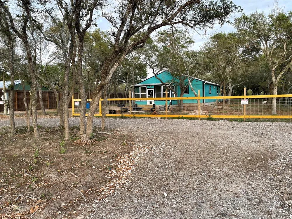 1016 Hardee Street Rockport, TX 78382