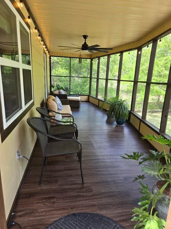 123 White Oak Drive Woodbranch, TX 77357